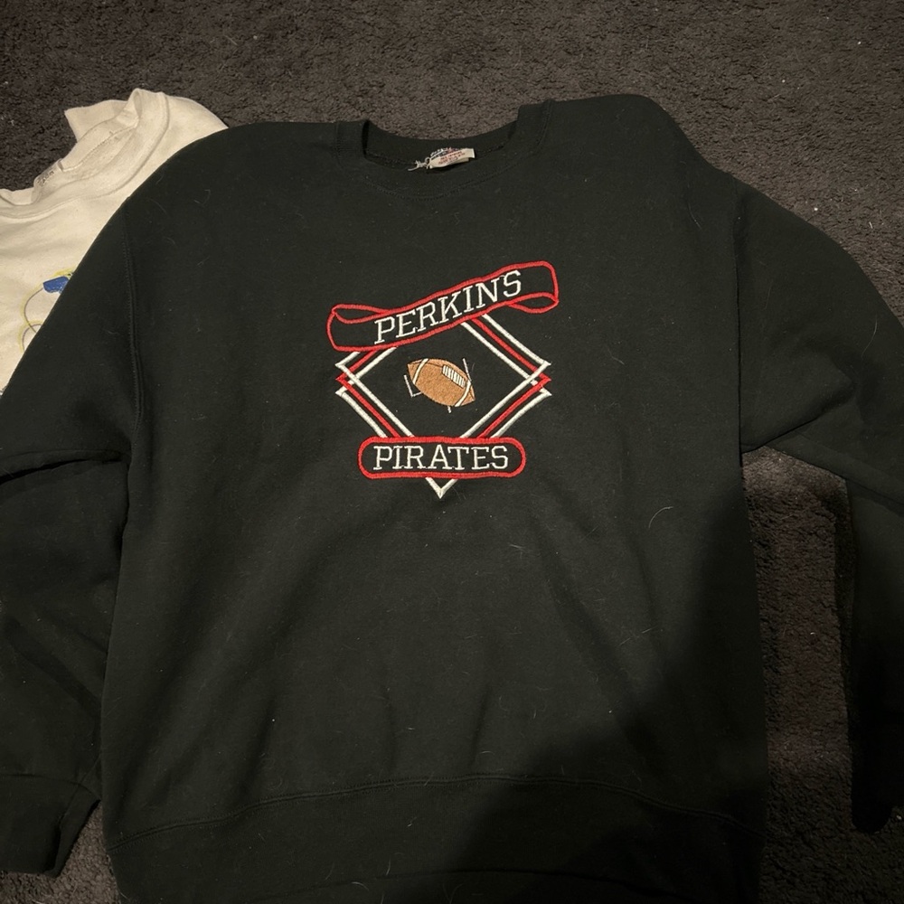 SET of three vintage crewnecks, sizes vary see📸all items also sold individually) - Picture 2 of 7